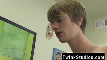 Preview 4 of Sex Points On Women - Male models After a great exercise session Tyler Hollis determines to