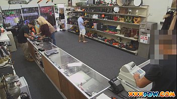 Preview 1 of Beautiful Fat Arabs - Sexy MILF banged and moans loud in pawn shop!