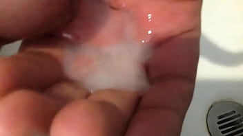 Preview 4 of Chica Elastica Porno Dibujo - Venida en mi mano en el ba&ntilde_o