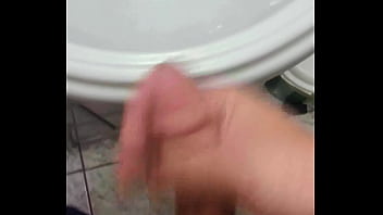 Preview 4 of Russian Slender Anna - Tocando uma punheta pra LoD