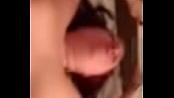 Preview 4 of 8tubesonmom - IMG 1267.MOV