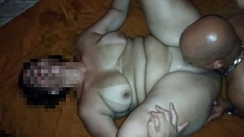 Preview 4 of Animal Xxx 2018 - Sra Tomis sendo chupada por solteiros, v&iacute_deo mostrando o rosto s&oacute_ no XVIDEOS.PREMIUM