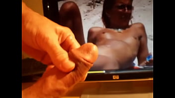 Preview 3 of Pakistani Aunty Sexy Movie - beach vid