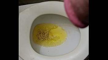 Preview 3 of Romantik Porn - Osofroze from CB urinates in AirBNB