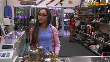 Preview 1 of Barang India - Pawnkeeper fucked this desperate chick selling her teapot