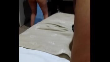Preview 1 of Wet Lycra Cutie - esposa puta se muestra en hotel comenten subo mas