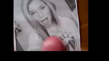 Preview 2 of Sweet Little Gudiya - Cumtribute Pearnut Xvideos member from Stockholm,  Sweden