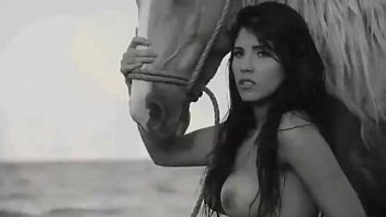 Preview 1 of Debbie White Eve Angel - campa&ntilde_a Venezuela one