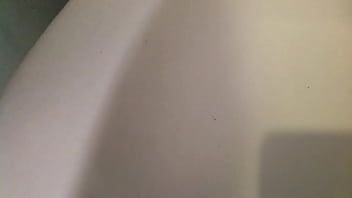 Preview 1 of Njlaa - Sacando mi leche en el ba&ntilde_o