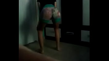 Preview 2 of Dancing Gaysockse - PUTINHA DAN&Ccedil_ANDO FUNK COM SHORT GULOSO