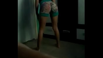 Preview 1 of Dancing Gaysockse - PUTINHA DAN&Ccedil_ANDO FUNK COM SHORT GULOSO