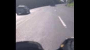 Preview 1 of Vedettes - Chamei uma Uber moto feminina ela parou na bera da estrada pra chupar meu pinto . A safada quis uma aventura diferente Video completo no sheer!