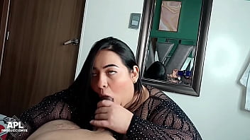 Preview 4 of Booty Seray - Ella es tan puta,  que le gusta cuando le meto toda mi verga a su boca - Parte 2