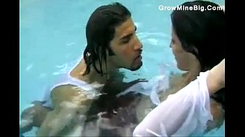 Preview 1 of Butted Com - Underwater sex with a slutty