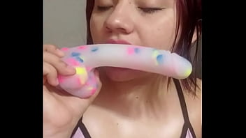 Preview 1 of Xxxxsi Say - Hermosa jovencita de bello rostro y lindos labios,  ense&ntilde_a como chupar polla