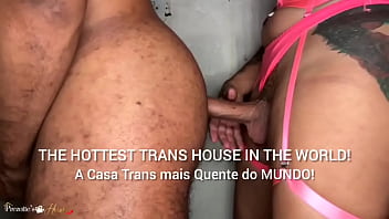 Preview 4 of Wwwkiss And Xnxxcom - que delicia na HORA DA PAUSA,  Travesti dotada Sabrina Prezotte fudendo pedreiro durante intervalo na obra.