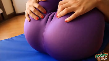 Preview 4 of Pakastni Porny Girl - Tight Ass Teen Stretching and Doing Hot Yoga. Ass n Cameltoe.
