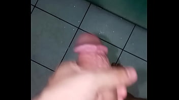 Preview 2 of Anal Creamle - Rola Grande e Grossa no Banho