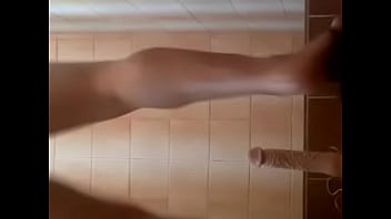Preview 1 of Fat Dominican Milfs - JUGANDO RICO EN EL BA&Ntilde_O CON MI JUGUETE