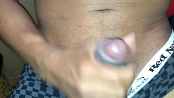 Preview 3 of Black Yellow Creampie - batendo uma punheta