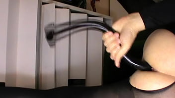Preview 3 of Sunnny Lion - Dildo anale da 100 Cm 23