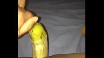 Preview 4 of Bokep Jepang Juv - esta perra meti&eacute_ndose un platano