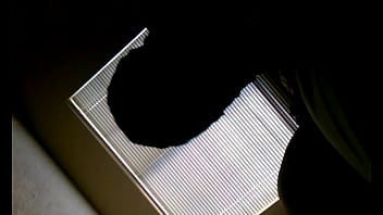 Preview 4 of A Metiendose Un Gran Pepino - Head in the shadows