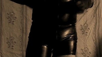 Preview 3 of Bra Panti Remove - jeu latex