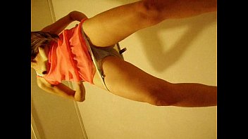 Preview 2 of Chubby Car Wash - NANA-diananana198003-BAILANDO PARTE 5