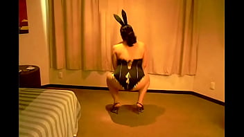 Preview 4 of Stoner Orgasm - Bailando sexys buenas piernas espiando
