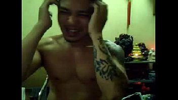 Preview 3 of Aiwkkslss - Vietboy horny on cam