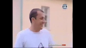 Preview 3 of Hentwi Pretty X - Funny Naked Prank  Getting Naked in the Park ass