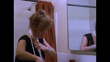 Preview 1 of Panjbi Xxx Vidio - Mature woman in bathroom