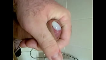 Preview 3 of Bro Hungry - VID-20140813-00002.MP4