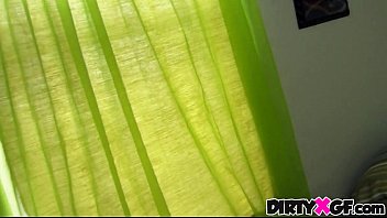 Preview 2 of Small Gril Play - Sex Tape From Horny Couple
