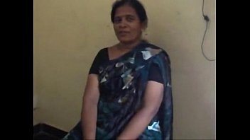 Preview 1 of Margart C - 2013-04-09-HardSexTube-Tamil Bhabhi New Video Nude  BJ  Fucked Doggy wid Audio Kingston.avi