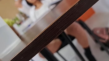 Preview 2 of Saniliyoni Sex - Upskirt compa&ntilde_era vino a visitar a mi novia y no traiga bragas