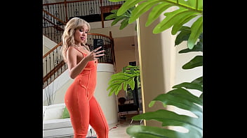 Preview 1 of Www Sexop - Asian And Latin Mixed Race Babe Luna Luxe Looking Fresh