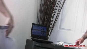 Preview 3 of Bd Naika Prova Xxxx Video - Latino guy gives blowjob and jerking off
