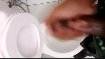 Preview 1 of Suuny Leone And Miakhalifa - Batendo uma na ilha