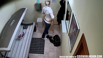 Preview 1 of Mia Khalifa Xvideo Mia Khalifa - Amazing Pierced and Tattoed Babe Solarium VOYEUR