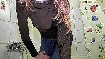Preview 1 of Clg Gruls Xxxx - Jeans look bikini panty wetting