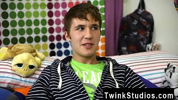 Preview 3 of Usa Online Russian Orgasm - Male models Kain Lanning is a super-hot tiny boy from Iowa. He chats