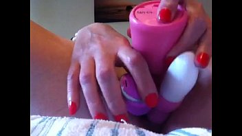 Preview 3 of Despedidas De Soltera Guarras - Three dildos buzzing in my wet pussy makes me cum