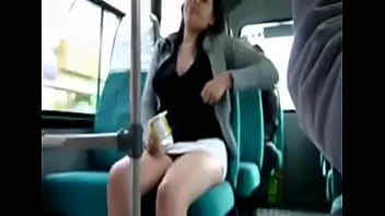 Preview 1 of Sunnyleony Xxx Video - vadia no onibus
