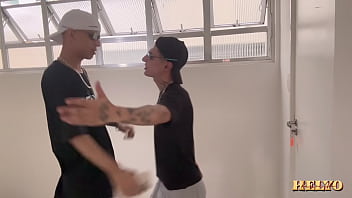 Preview 1 of Relitive Sex Veidos - O QUEBRADA VEIO ME COMER E QUEM LEVOU NO CUZINHO FOI ELE
