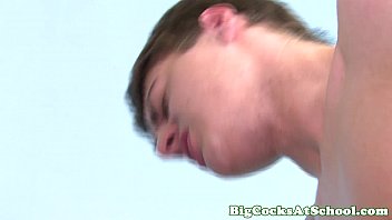 Preview 2 of Hot Tube Shy Kiss - Bigdick teen fucking tight hole
