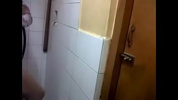 Preview 1 of Suhair Sex - VID 00015-20120516-2345.3GP