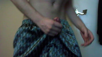Preview 1 of Nrxqdrkev - shaved solo handjob