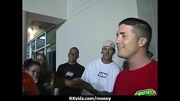 Preview 4 of Steem Sex Brother And Sister - Amateur Chick Takes Money For A Fuck 28